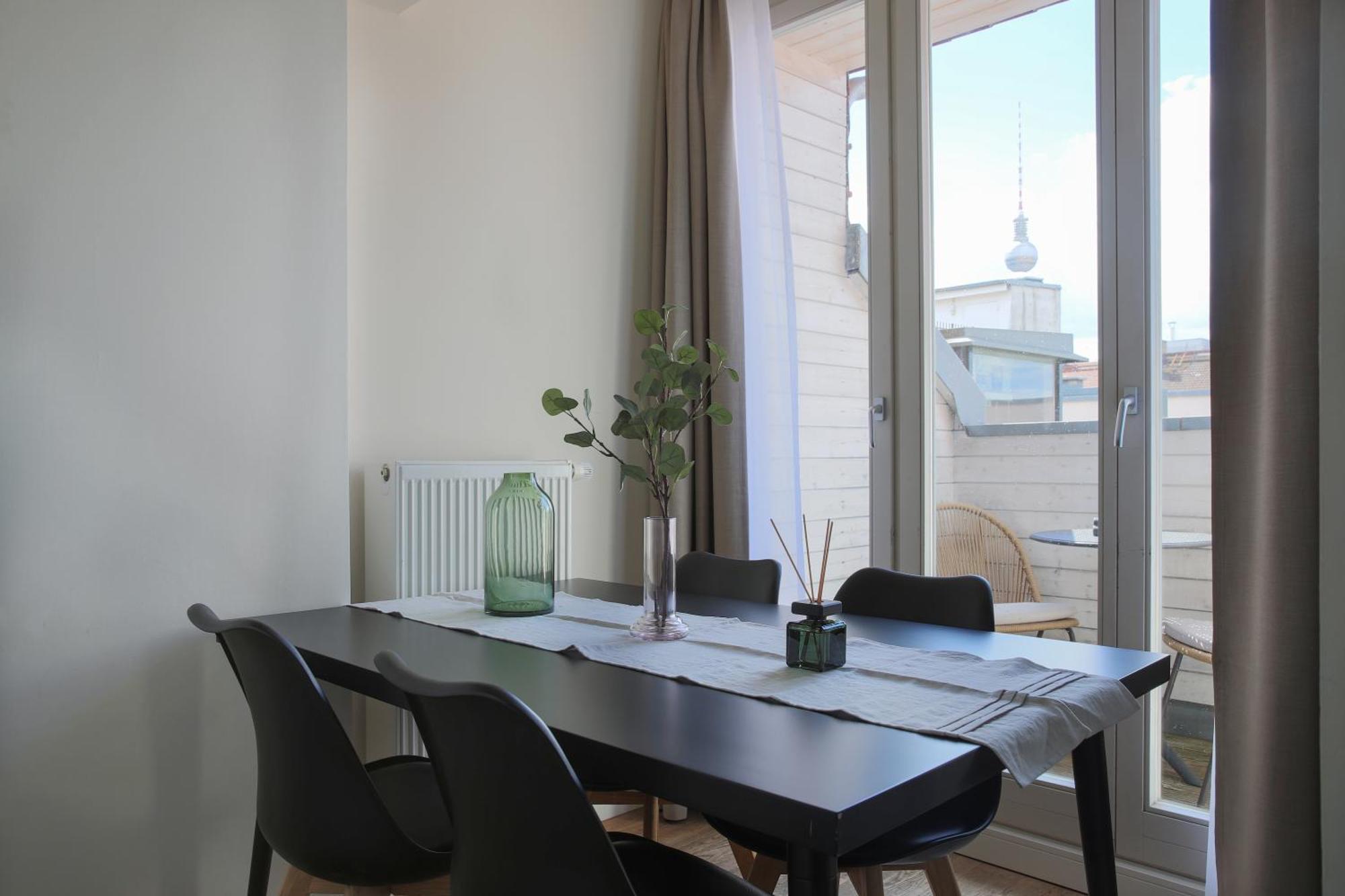 Schoenhouse Street Aparthotel